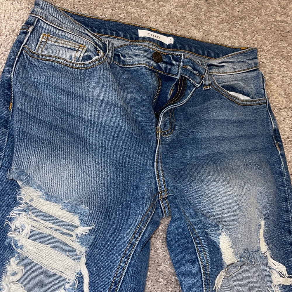 Jeans - Picture 2 of 4